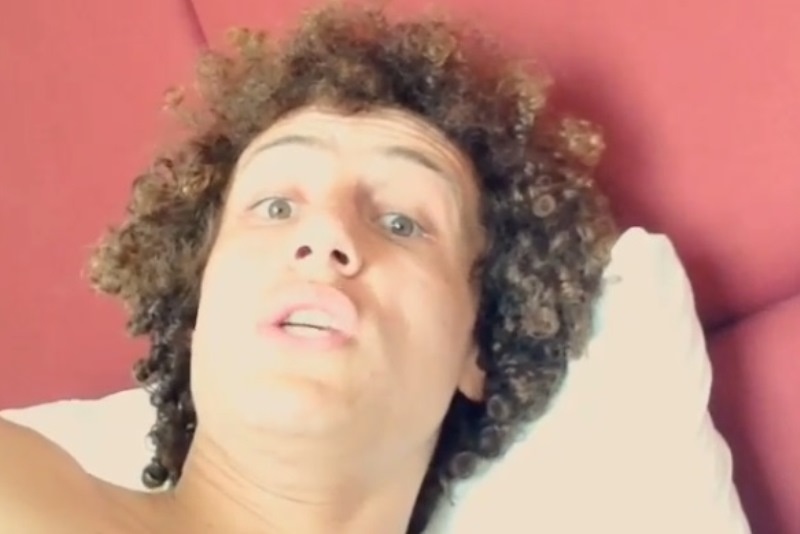 Τσέλσι: Ο Νταβίντ Λουίζ στο... κρεβάτι (video)