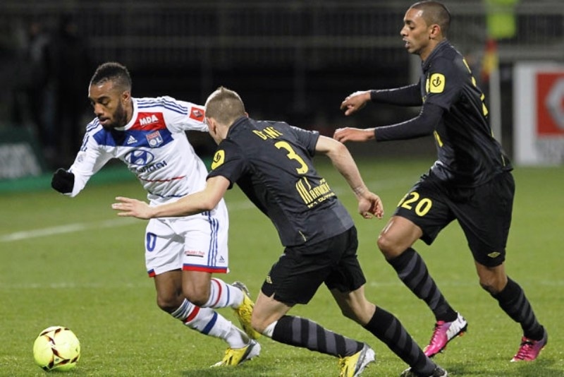 Έμειναν στην ισοπαλία Λιόν και Λιλ