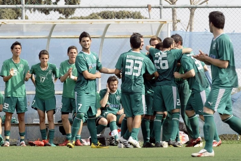 4ος Όμιλος: Συνωστισμός στην κορυφή