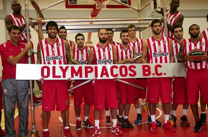 Ο Ολυμπιακός και η… σιδερένια «σκαλωσιά» (photos+video)