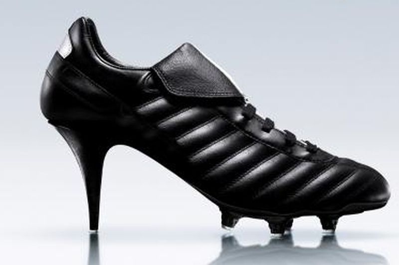 Τα κορίτσια… στη σέντρα!