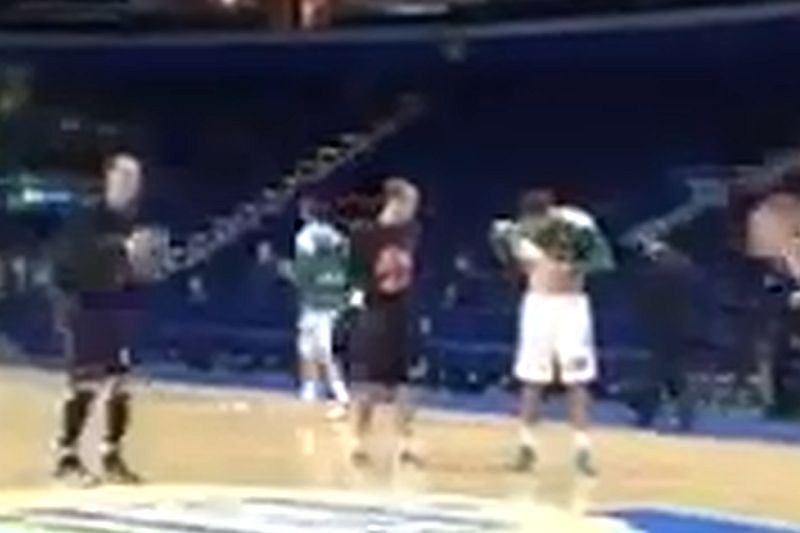 Ο Ματσιούλις, ο Γκετσεβίτσιους και... οι κοιλιακοί (videos)