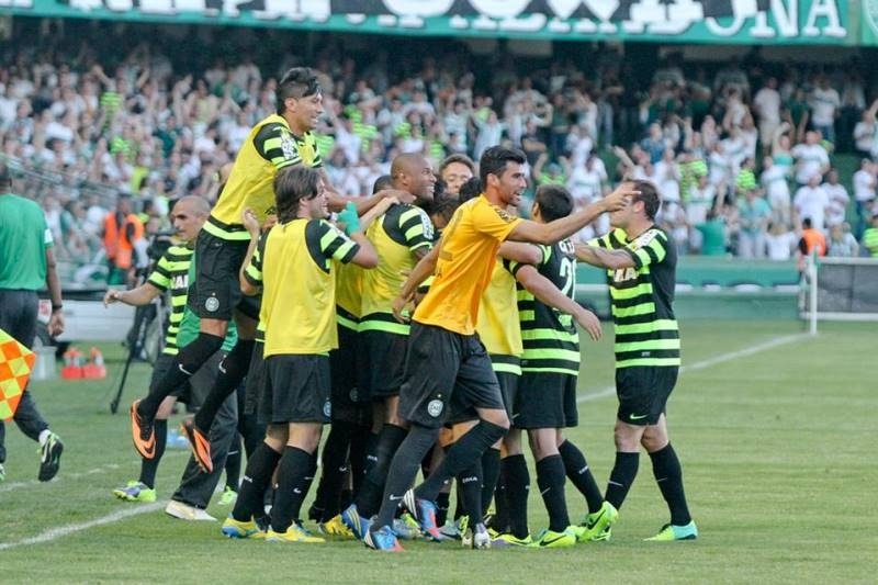 Brasileiro: «Στοπ» για Κρουζέιρο (videos)