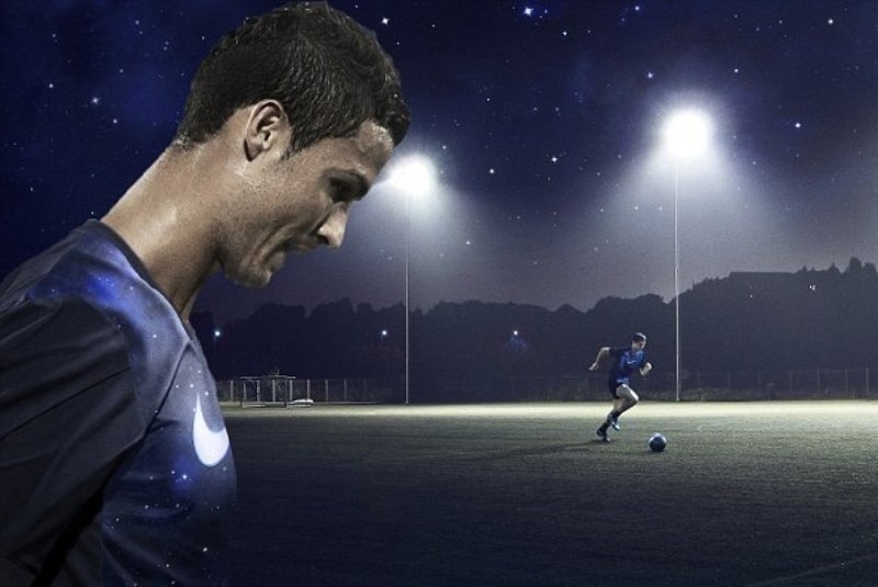 Ρεάλ Μαδρίτης: Τα… συμπαντικά παπούτσια του Ρονάλντο (photos+video)