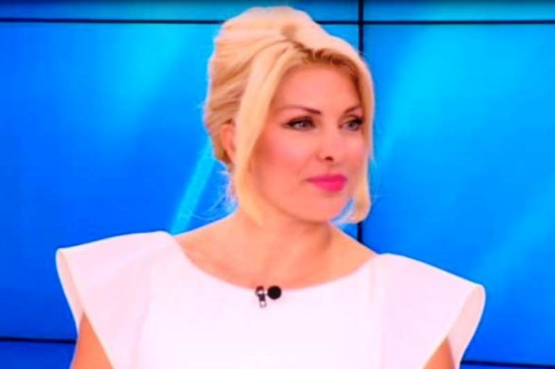 Ελένη Μενεγάκη: Η απόδρασή της το Σαββατοκύριακο στην Εύβοια