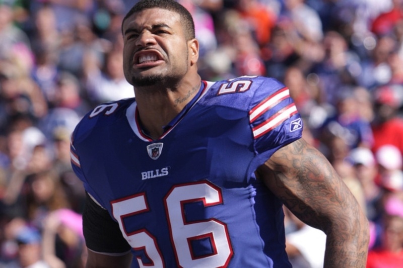WWE: Δοκιμάζουν Shawne Merriman!