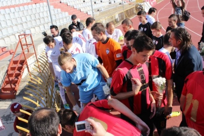 ΑΕΛ: Δεν ξέχασαν τον Μπλιώνα (video)