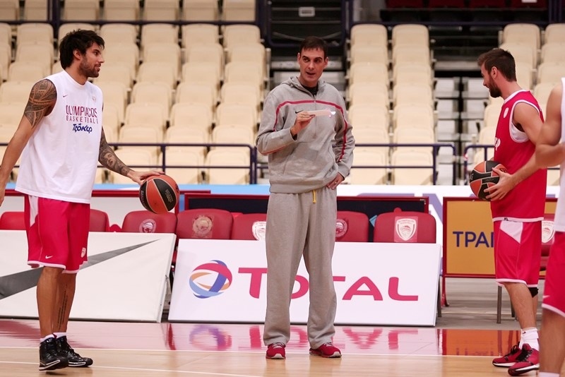 Ολυμπιακός: H προπόνηση στο ΣΕΦ (video)