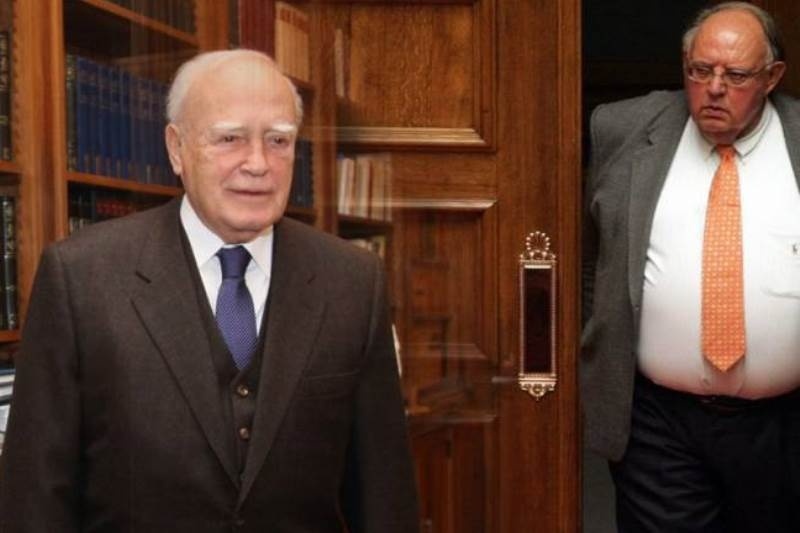 Οργισμένος ο Παπούλιας με τον Πάγκαλο!