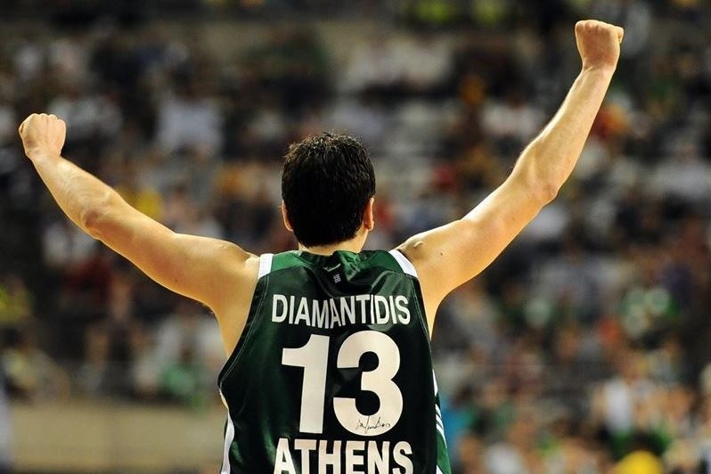 Παναθηναϊκός: Υπόκλιση στον Διαμαντίδη (photos+video)