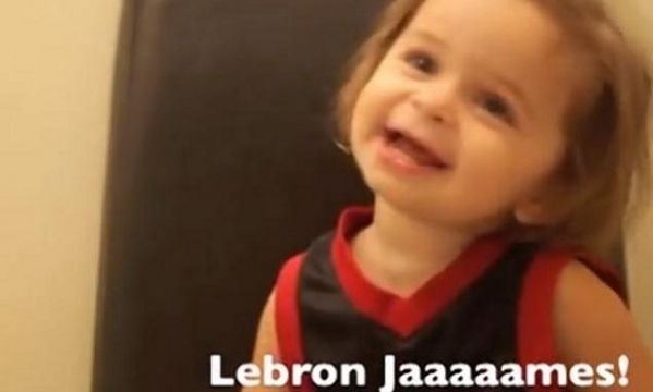 Γιατί οι μπαμπάδες τρελαίνονται με την κόρη τους (Video)