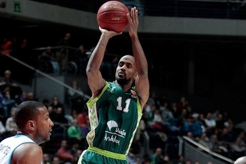 Ουνικάχα Μάλαγα: Hot στα τρίποντα Κάλογουεϊ και Κάνερ - Μέντλεϊ