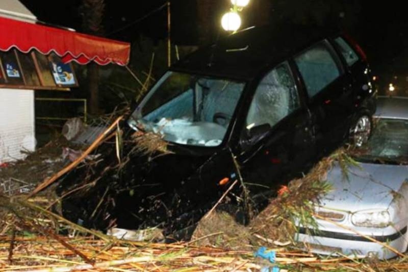 Νεκρές δύο γυναίκες από τη θεομηνία