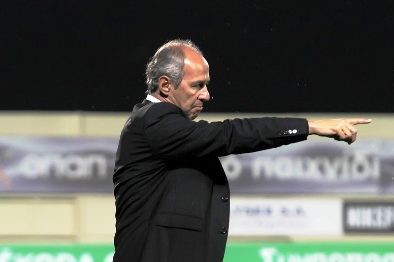 Μάουρερ: «Εγώ επιλέγω τους ποδοσφαιριστές»