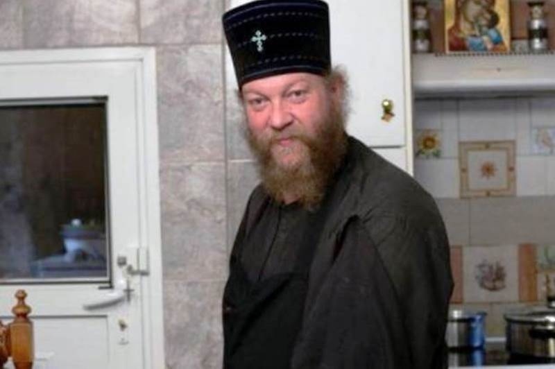 Προσκυνούσε τον θεό Έρωτα – Αυτά ήταν τα σαλέ του αμαρτωλού καλόγερου