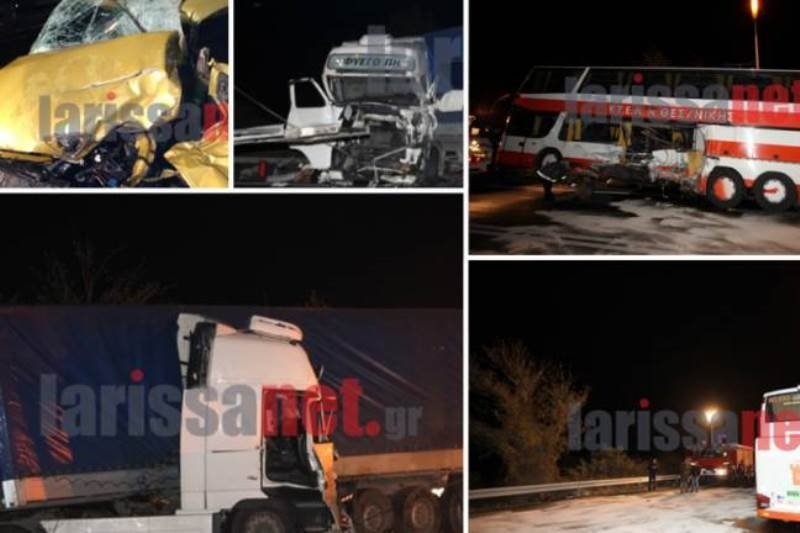 Σφοδρό τροχαίο στα Τέμπη με έναν νεκρό και δεκάδες τραυματίες (photos+video)