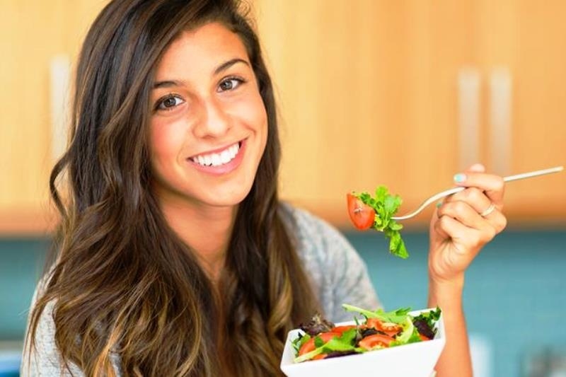 Χάστε βάρος αυξάνοντας τις φορές που μασάτε τις τροφές!