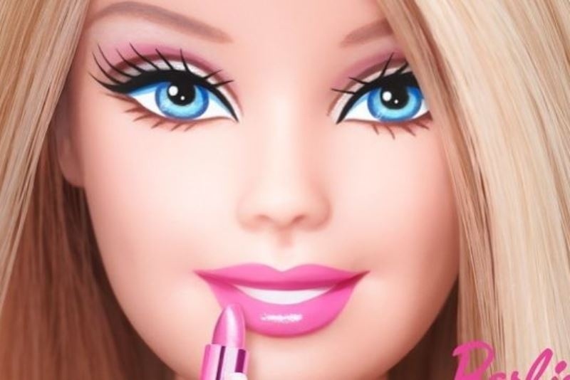 Ποιο είναι το πραγματικό όνομα της Μπάρμπι;