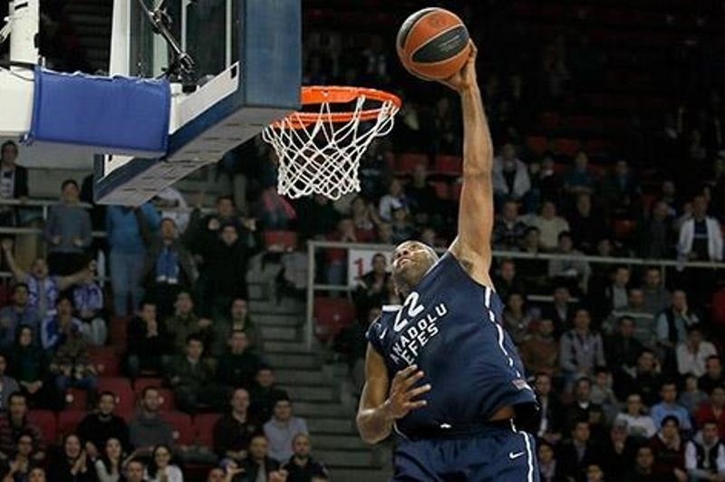 Αναντολού Εφές: Γκόρντον κερνάει… Γκόρντον πίνει (photos+videos)