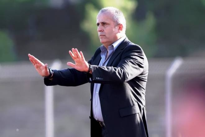 Τοπαλίδης: «Θα συνεχίσω μόνο αν φύγουν κάποιοι»