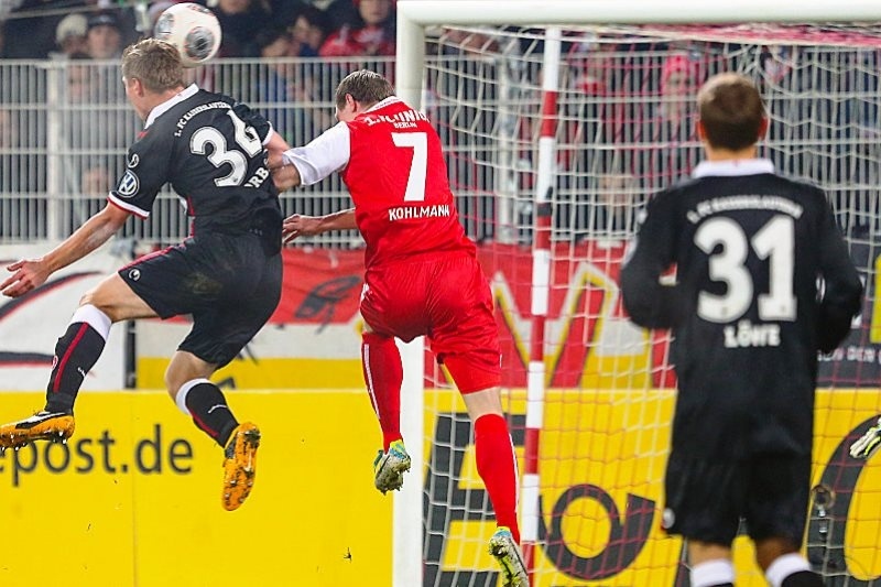 Εύκολα η Καϊσερσλάουτερν