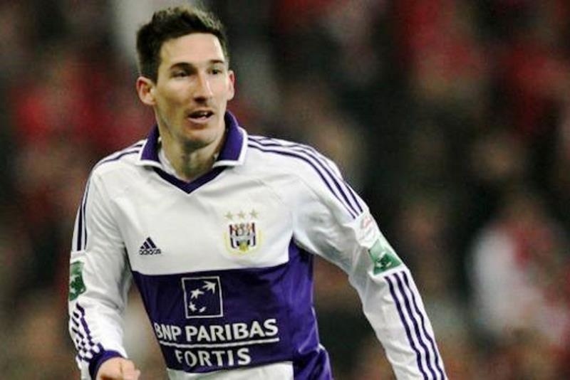 Άντερλεχτ: Διέψευσε για τον καρκίνο ο Κλιέσταν