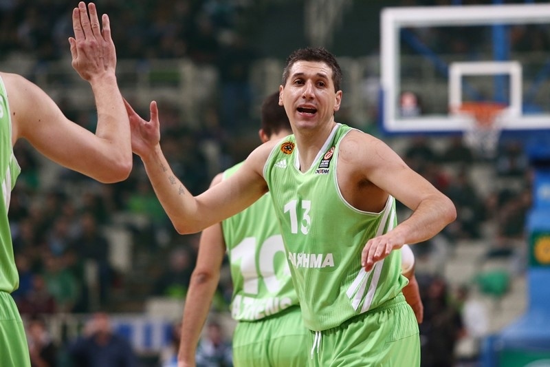 Κάθε ικμάδα της ψυχής στο παρκέ!