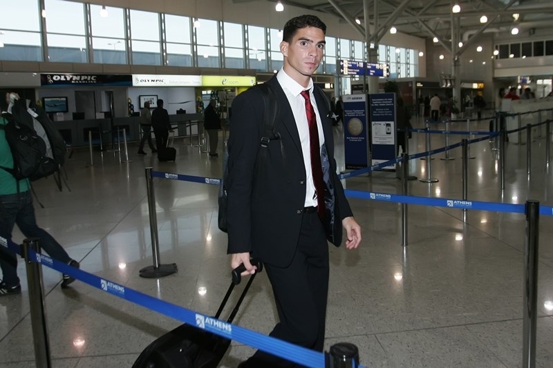 Ολυμπιακός: Πρώτη αποχώρηση του Μεντζανί