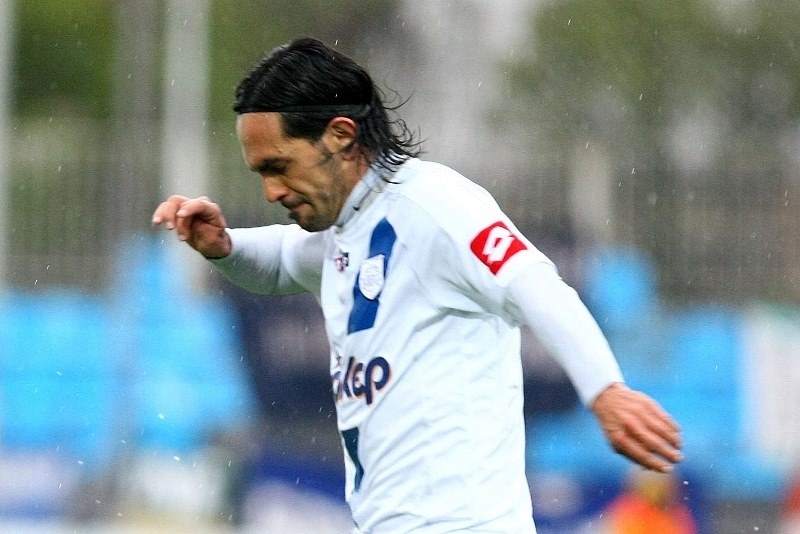 Ανόρθωση: Ανακοίνωσε Μπεσέρα