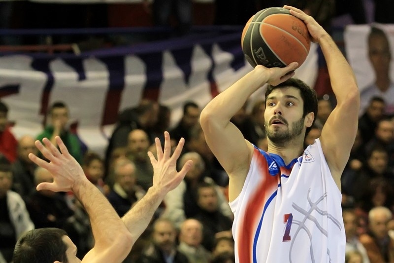 Ντούβνιακ: «Μεγάλο κίνητρο με Ολυμπιακό»