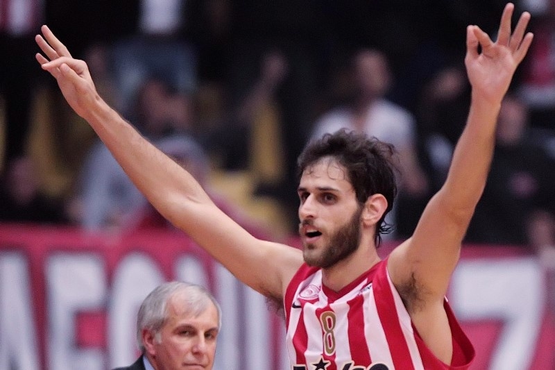 Ολυμπιακός: Η απονομή στον Περπέρογλου