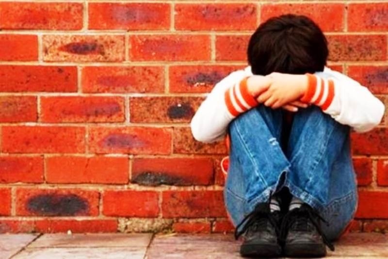 Ο πατέρας του 8χρονου μιλά για την επίθεση στον γιο του (Video)