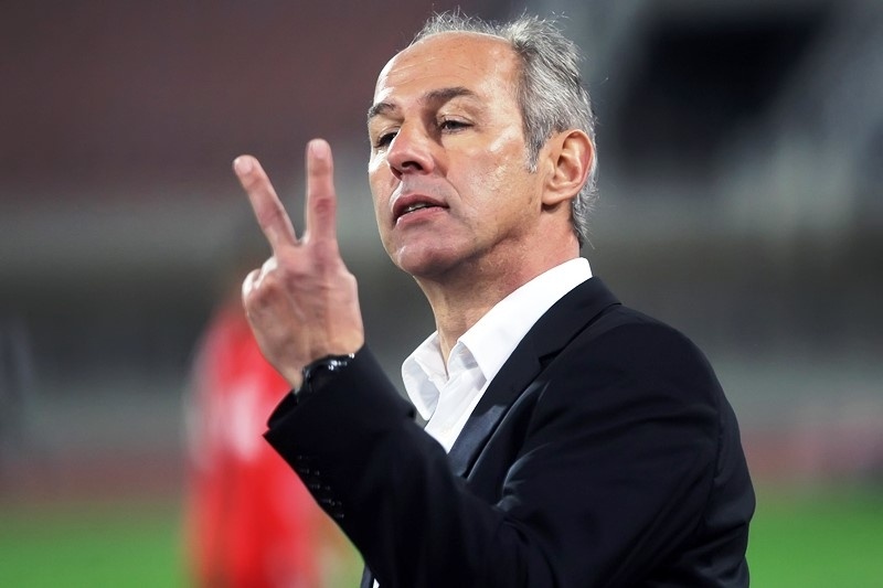 Μάουρερ: «Με συγκέντρωση»