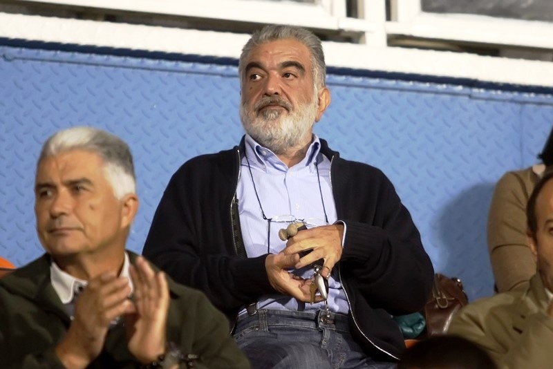 Βελλής: «Ανίκανος ο Σπάθας»