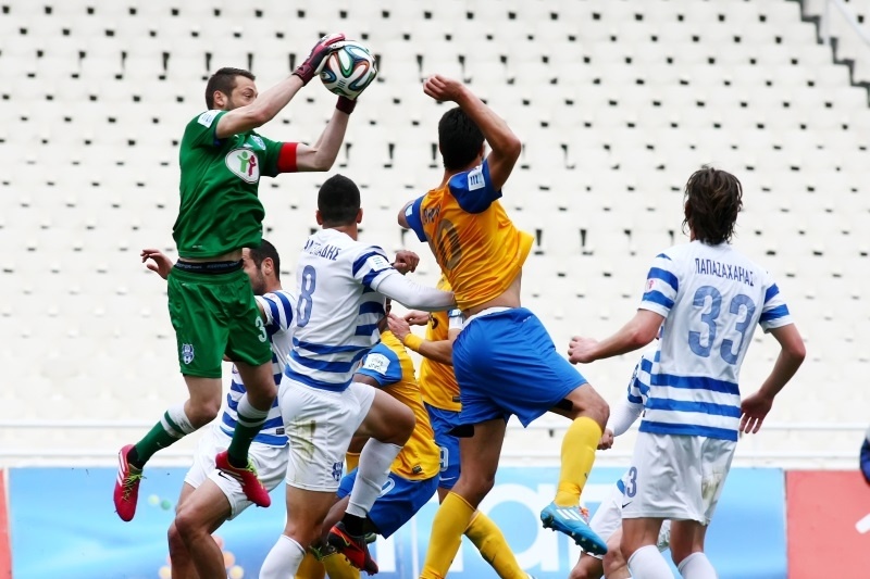 «Όρθιος» στο ΟΑΚΑ