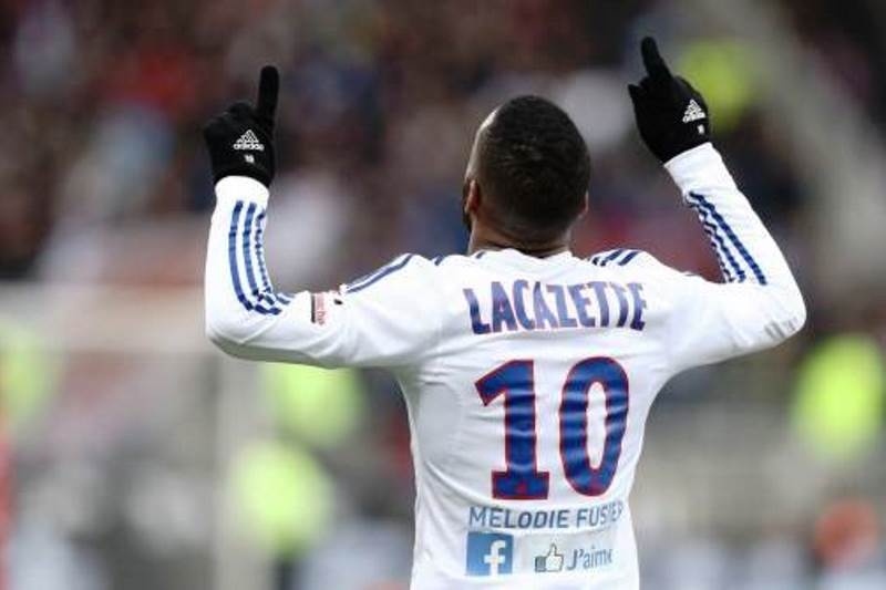 Σε φόρμα η Λιόν, 3-0 η Εβιάν (video)