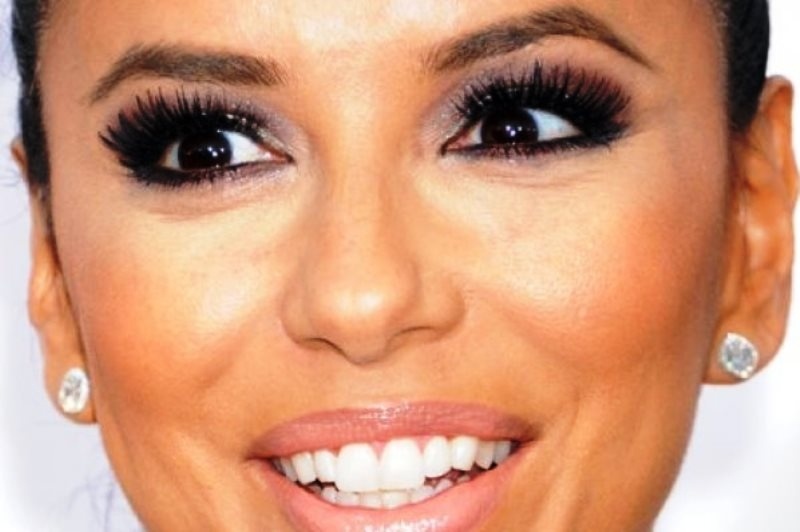 Ακόμη και τα sex symbols έχουν ατέλειες: Δείτε την Eva Longoria με μαγιό!