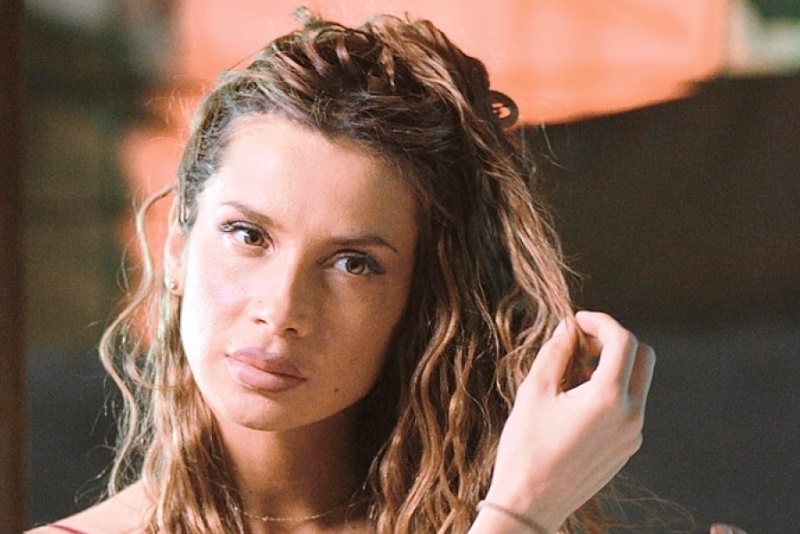 Ζώδια και αστέρια: Πόσα χρήματα έδωσε η Παόλα ως δώρο στους συνεργάτες της;