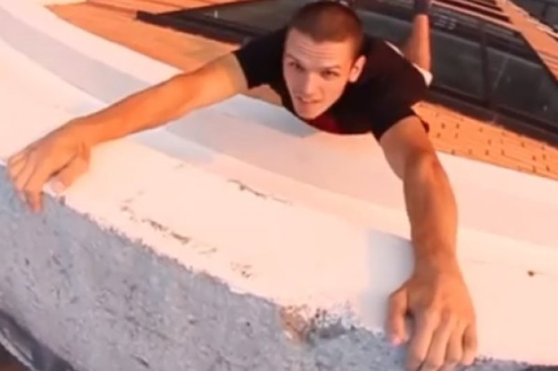 Το πιο επικίνδυνο βίντεο όλων των εποχών. Αν έχετε υψοφοβία μην το δείτε!