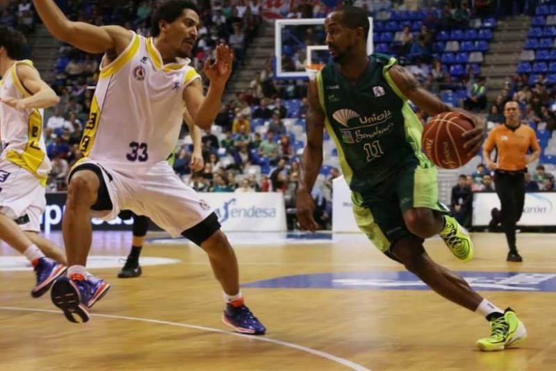 Ουνικάχα Μάλαγα: Χάνει Ολυμπιακό και Παναθηναϊκό ο Κάλογουεϊ