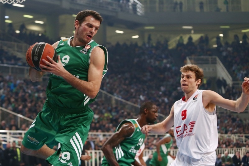 Φώτσης: «Τιμή μας να φοράμε το τριφύλλι»