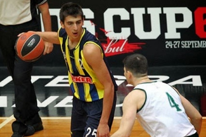 Φενέρμπαχτσε/Ούλκερ: Χάνει τη σεζόν ο Σιπάχι