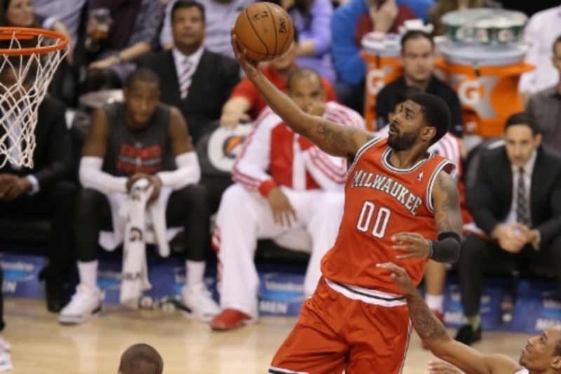 Μιλγουόκι Μπακς: Δίπλα σε Αντετοκούμπο ο Μέιο