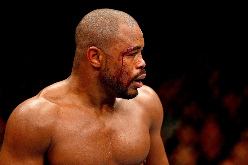 UFC: Έξι μήνες έξω ο Evans