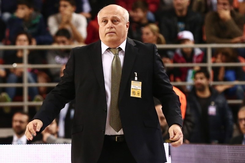 Μίνιτς: «Σαν νοκ άουτ με Απόλλωνα Πατρών»