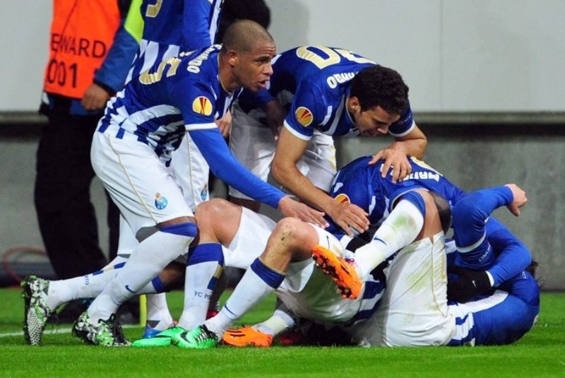 Επική πρόκριση για Πόρτο, 3-3 με Άιντραχτ