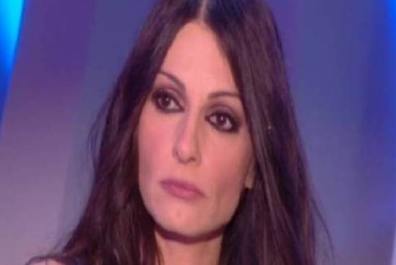 Η Άσπα Τσίνα ξαναχτυπά! «Κράζει» τώρα τους κριτές του «The Voice»