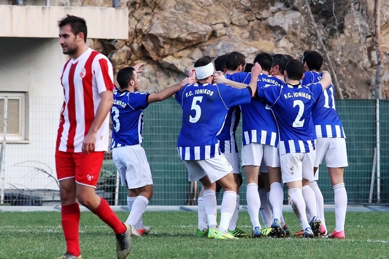 Ιωνικός: Με τέσσερις απουσίες στην Κρήτη