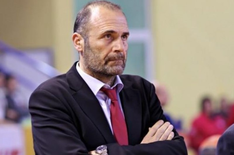 Καλαφατάκης: «Να μπούμε σε τροχιά πλέι οφ»