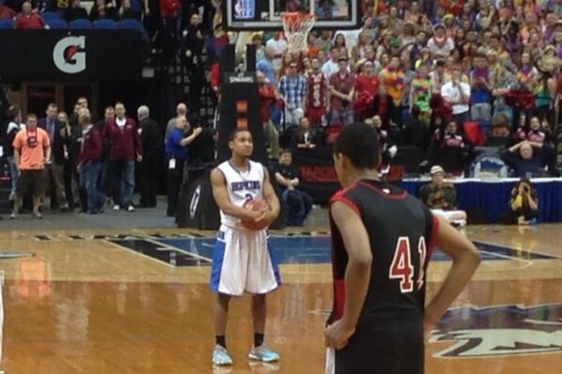 ΗΠΑ: Το... ατελείωτο buzzer beater (video)